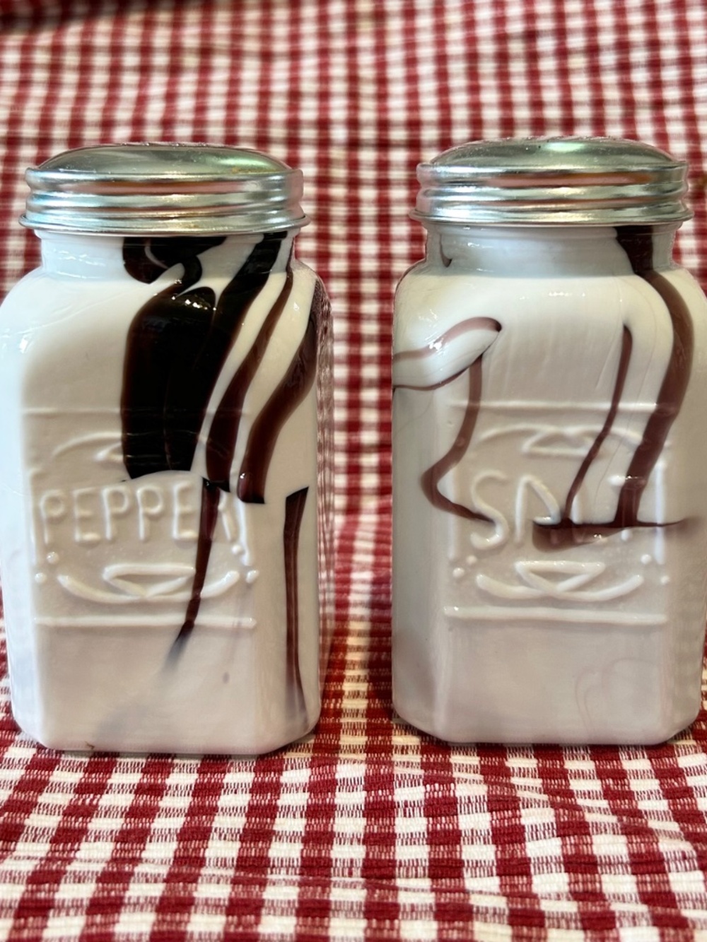 Retro New Salt & Pepper Range Top Shakers Slag Glass Style White w Wine Swirls